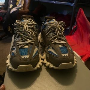 This are Balenciaga track led I accept cashapp , Zelle and trades